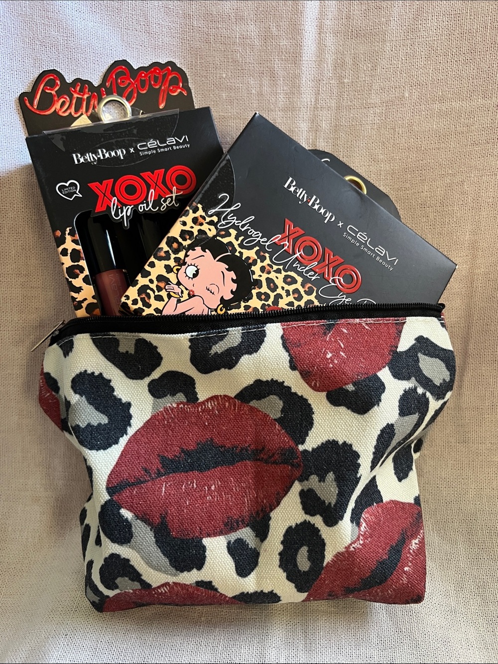 Betty Boop Red Lip Print Cosmetic Bag Bundle